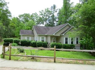 215 Fox Hollow Cir, Otto, NC 28763