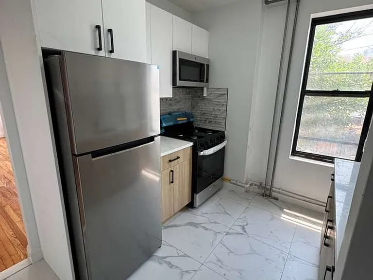 6356 Forest Ave — Photo 1
