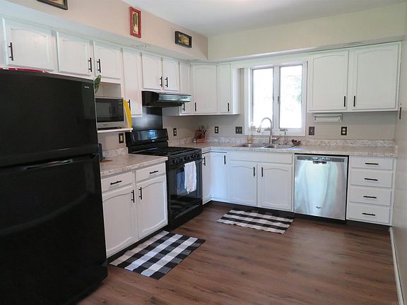 2nd image of 66056 Evergreen Dr
