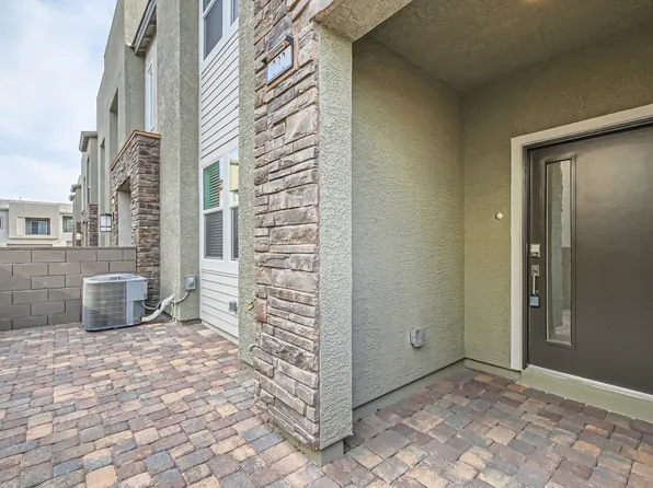 232 Oliver Peak Ave, Henderson, NV 89015