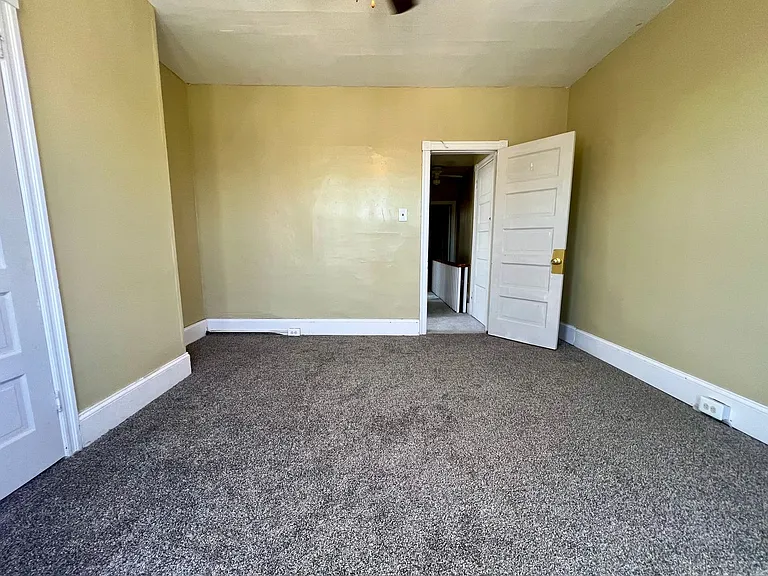 1500 N Frazier St — Photo 10