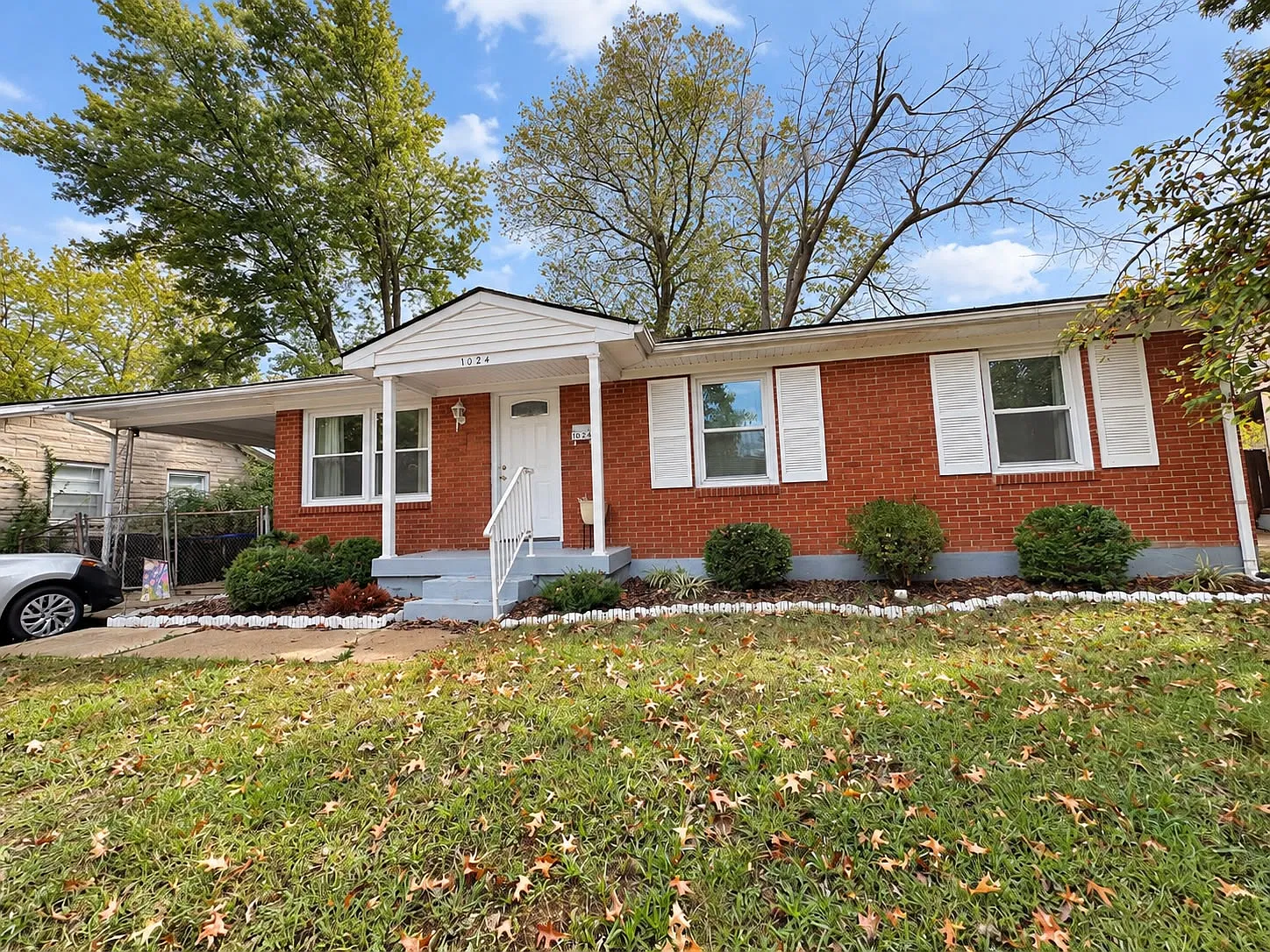 4 bed, 7405 sqft, $2,100 — Photo 1