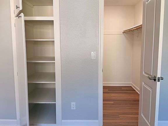 Walk-in closet