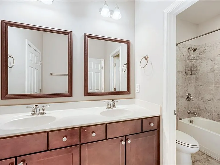 2464 Norwood Dr SE — Photo 27