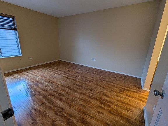 5th image of 6174 Knoll Lane Ct APT 301