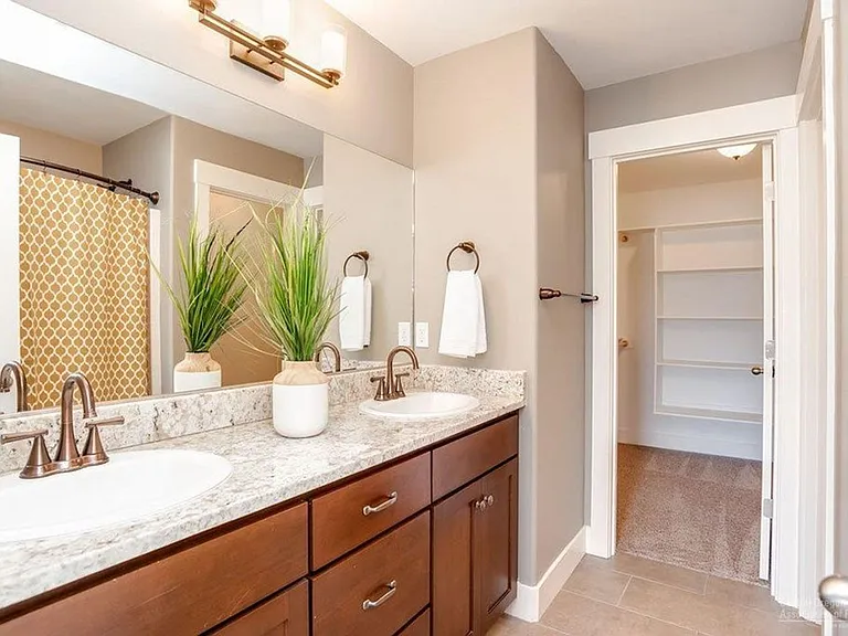 1076 SE Leonel Ln — Photo 11