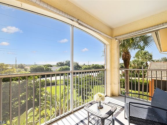 3rd image of 6481 Aragon Way APT 305