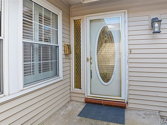 3rd image of 3272 Kilarney Dr
