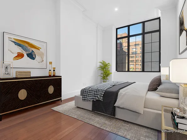 351 East 51st Street image 3 of 9