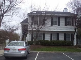 225 Nuthatch Ct, Three Bridges, NJ 08887