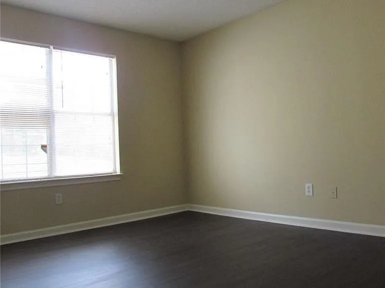 1504 Cain Ct — Photo 18