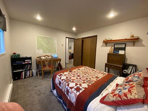 FURNISHINGS FOR MODEL PURPOSES ONLY (NOT A FURNISHED HOME)