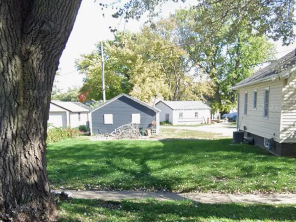 3906 Monroe St, Sioux City, IA 51108