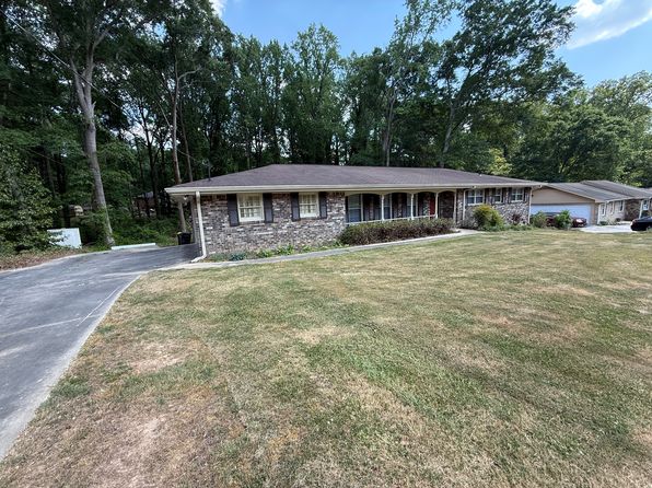 5904 Foxfield Trl