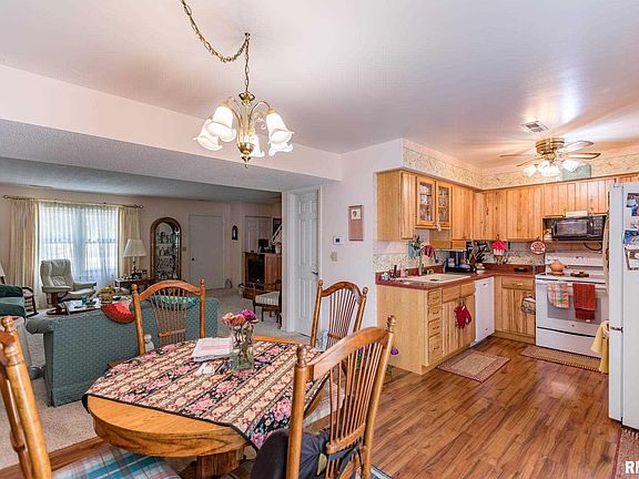 2nd image of 2938 Archer Dr