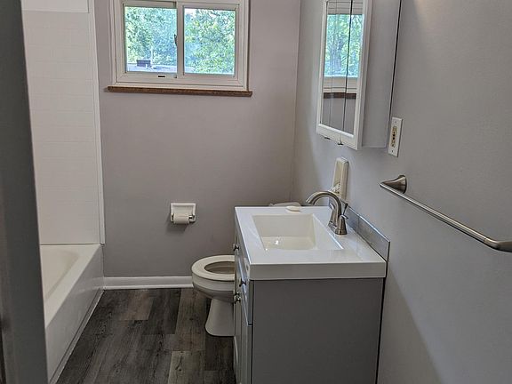 5th image of 1195 Linda Ln