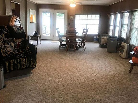 Family/Dining Area