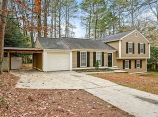 107 Parkview Dr, Stockbridge, GA 30281