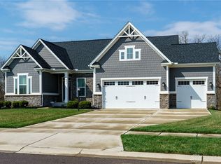 973 Acorn Dr, Dayton, OH 45440