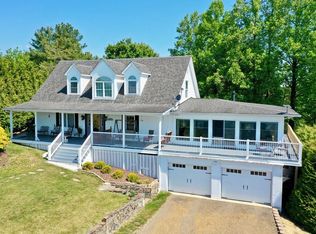 352 Dogwood Rdg, Fancy Gap, VA 24328