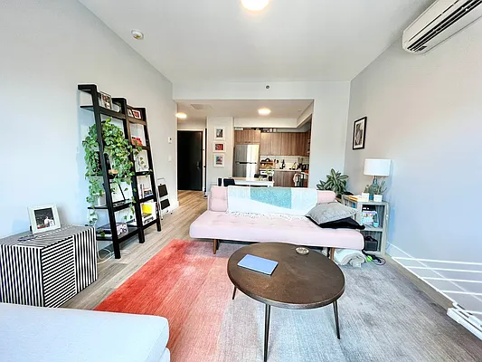 Rented by ERNY LLC | media 18