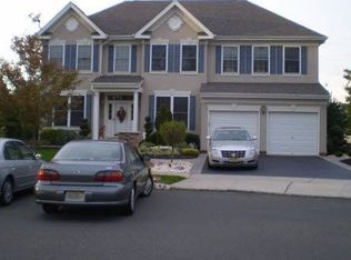 40 Fabiszewski Way, Parlin, NJ 08859