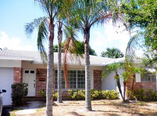 256 NE 26th St, Boca Raton, FL 33431