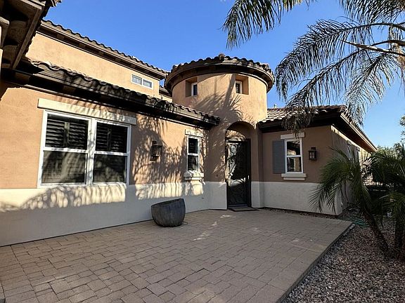 4th image of 2251 E Azalea Dr