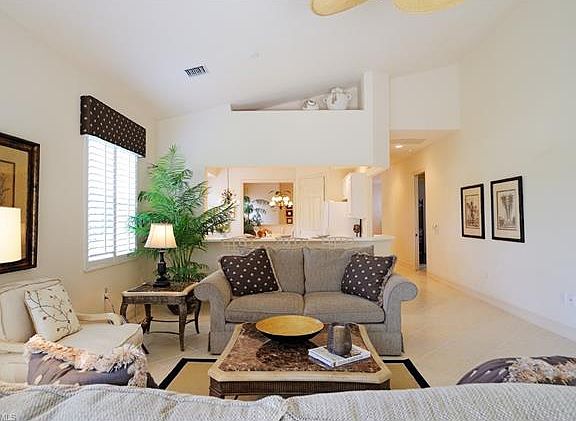 3rd image of 3115 Lancaster Dr #8-804