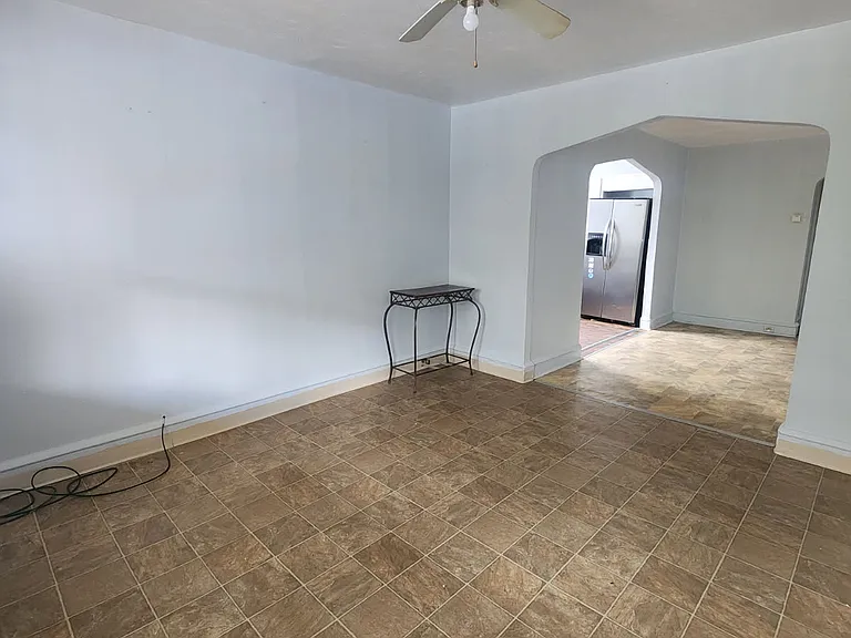 371 Blackman St #2 — Photo 4