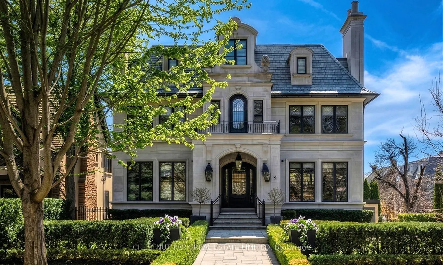 9 Dewbourne Ave photo 1