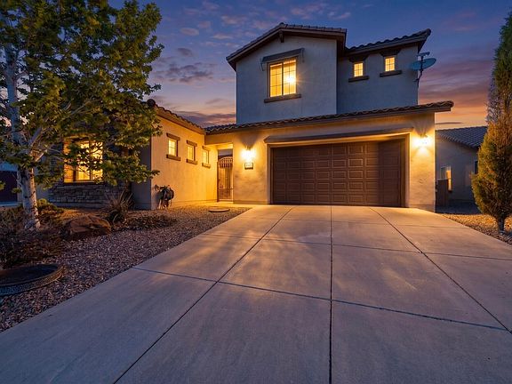 2nd image of 612 Sierra Verde Way NE