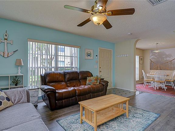 5th image of 563 Kensington Lake Cir