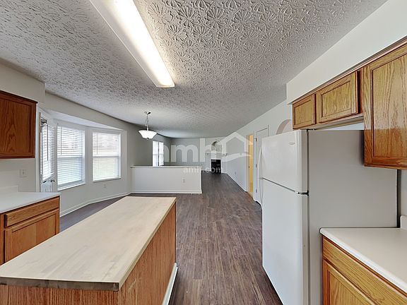 3rd image of 224 Essex Pl