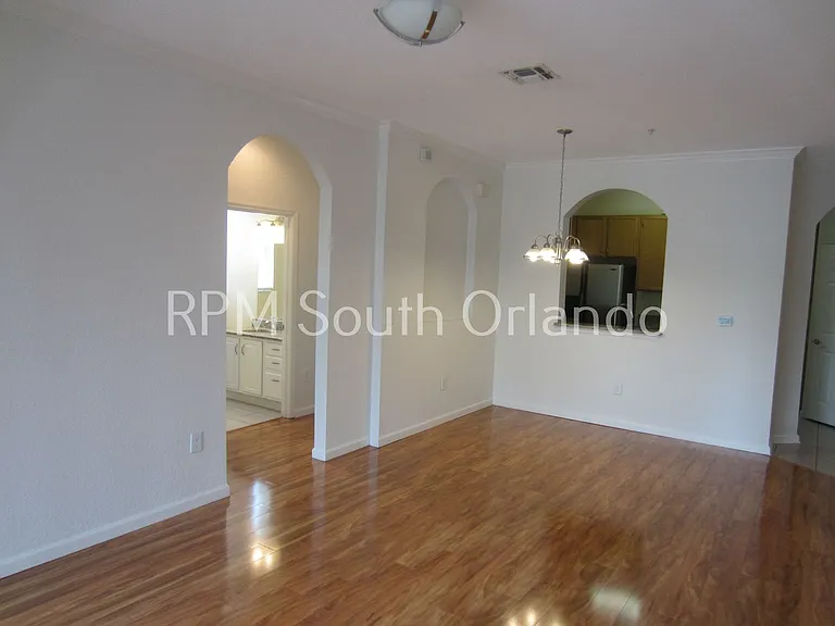 8660 Buccilli Dr #201 — Photo 7