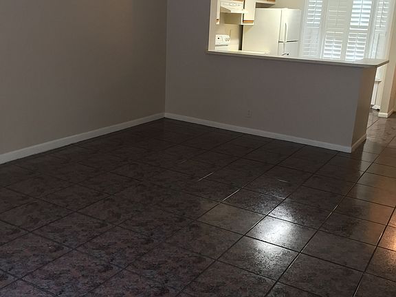 4th image of 2759 NE 15th St Unit 2759