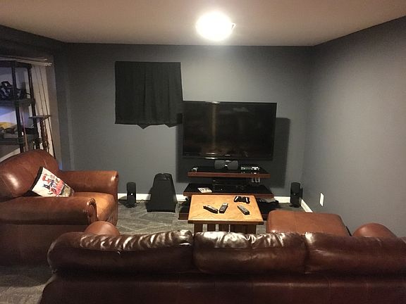 3rd image of 2300 Pecan Dr