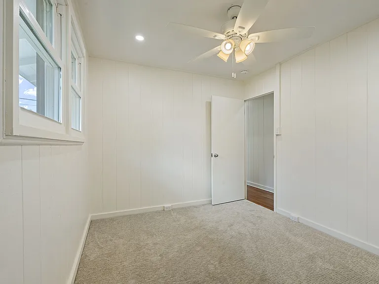 1316 Hele St — Photo 11
