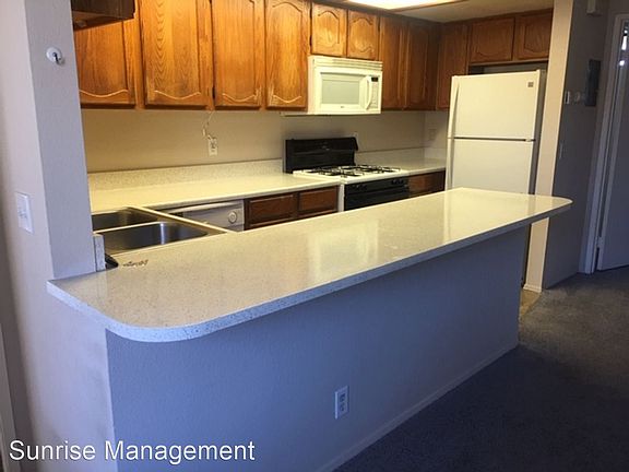 4th image of 3821 Arizona St APT 6