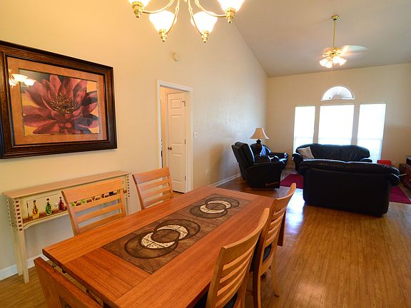 3rd image of 11106 NW 60th Ter