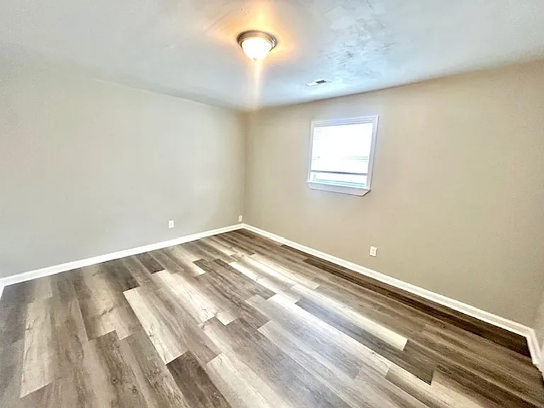 4523 Foster Ave SW — Photo 15