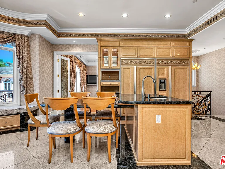 11244 Briarcliff Ln — Photo 16