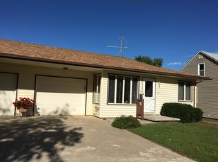 506 Colorado Ave NW, Orange City, IA 51041