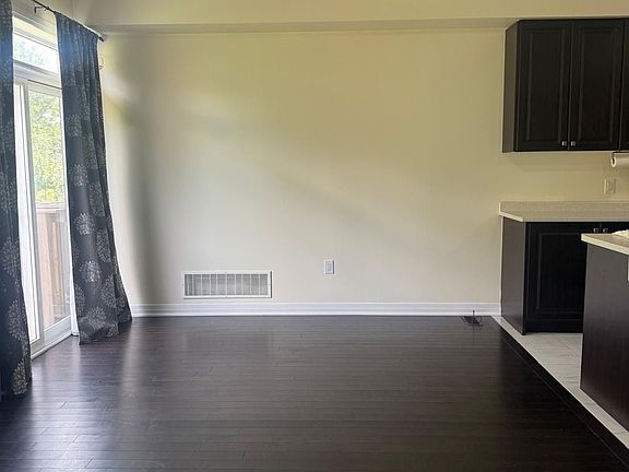 4th image of 24 Brixham Ln