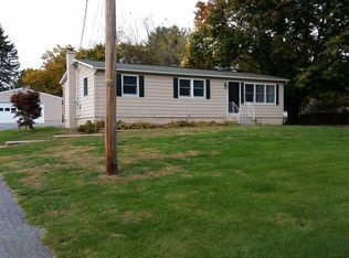 932 Nixon Dr, Mechanicsburg, PA 17055