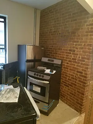 Rented by Allen Harris, LREB | media 35