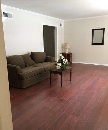 3rd image of 145 Fairway Oaks Dr