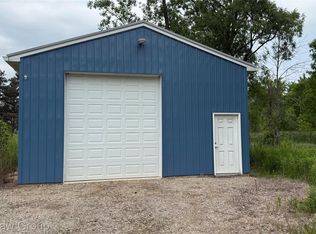 10696 Dunnigan Rd, Emmett, MI 48022