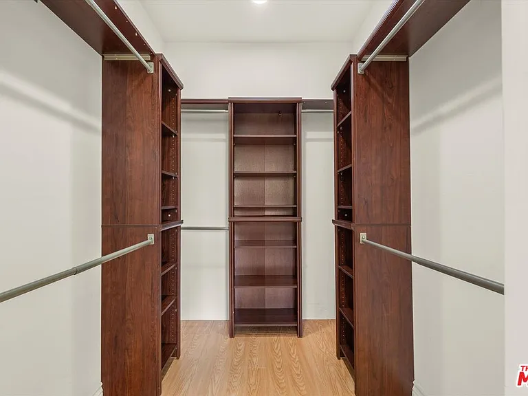 2175 S Beverly Glen Blvd #406 — Photo 9