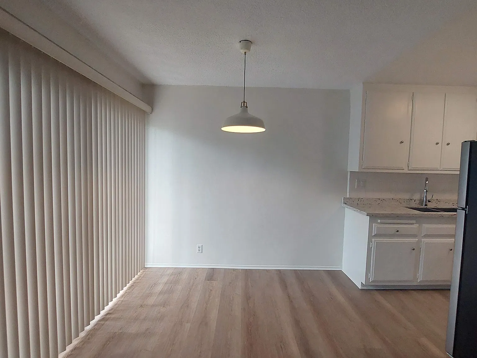 1 bed, 700 sqft, $2,000 — Photo 3